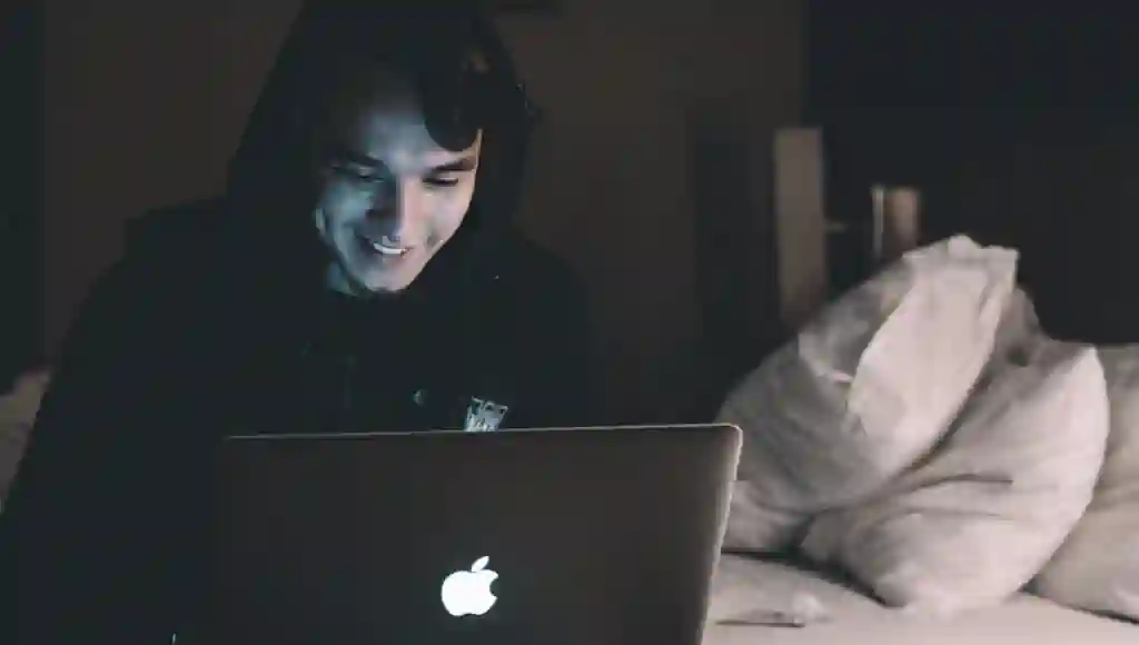 Njenački pomoću Chat servisa